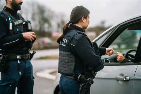 Bpol Nrw Bundespolizei Stellt Innerhalb Von Zwei Tagen Schleuser