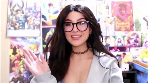 Small Compilation Of Sssniperwolf Doing Her Intro Youtube