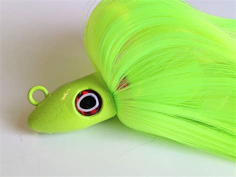 Chubby Mojo Jig Swing Hook W Shad Body Bucktail Lures