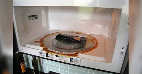 10 Items You Should Never Put In Your Microwave