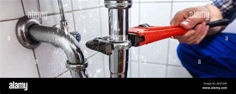 Water Pipe Leak Hi Res Stock Photography And Images Alamy