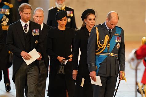 Body Language Expert Thinks Meghan Markle Is ‘Afraid’ of Kate Middleton