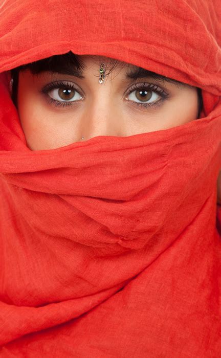 The Origins Of The Bridal Veil And Its Protection From Evil Spirits