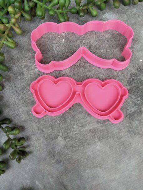 Heart Shaped Sunglasses Cookie Cutter And Fondant Embosser Stamp