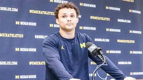 Hawaii Native Roman Wilson Talks Maui Wildfires - Sports Illustrated Michigan Wolverines News ...