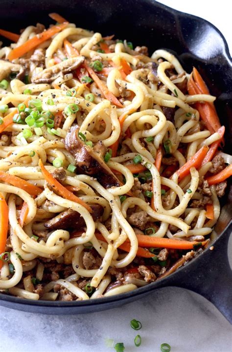 Yaki Udon Japanese Stir Fried Udon Noodles Season With Spice