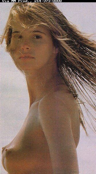 Elle Macpherson Its Her Birthday And Shes Naked Your Daily Girl