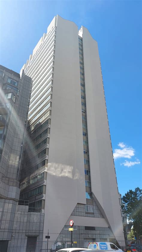 Hilton London Metropole - Keim Paint Shop