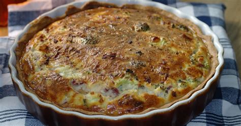 Hemmakockens Favoriter Broccolipaj Med R Kt Renstek Och Bl M Gelost