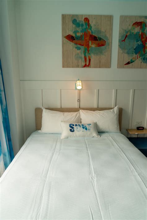 Universal's Endless Summer Resort – Surfside Inn and Suites: Rooms ...