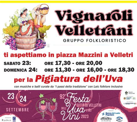 Vignaroli Velletrani In Piazza Mazzini Per La Pigiatura Alla Festa