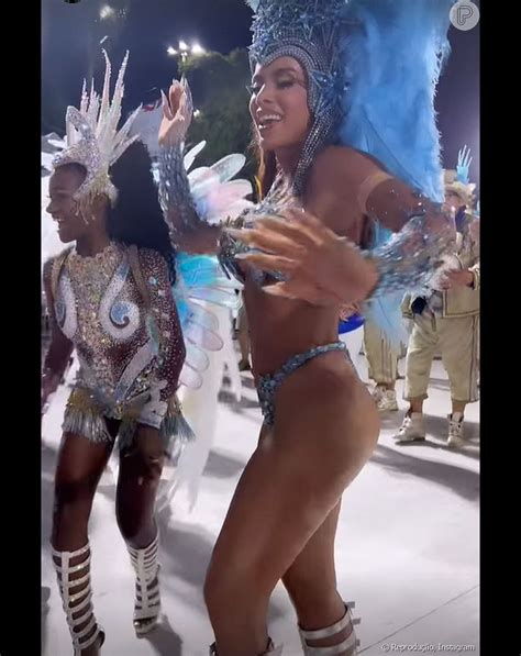 Anitta Usa Fantasia De Sabrina Sato Em Look Ousado De Carnaval Quem