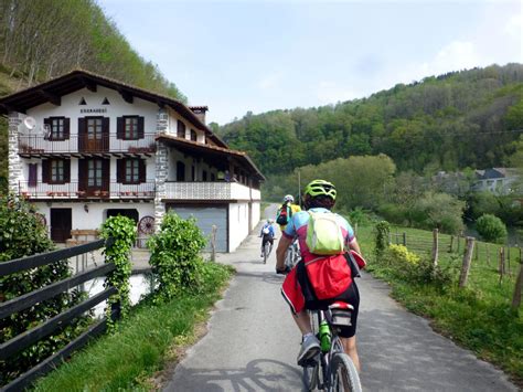 Conocer Los Espacios Naturales Más Espectaculares De Navarra En Bici