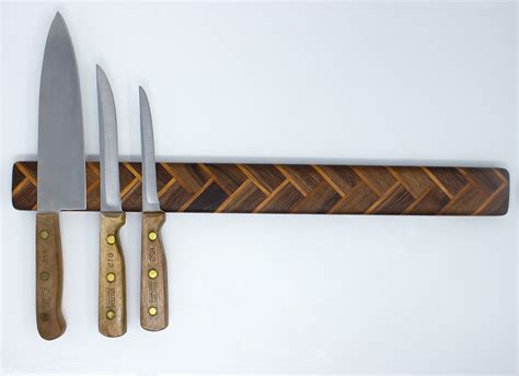 Herringbone Wood Magnetic Knife Holder – Walnut and Cherry – Rockford Woodcrafts