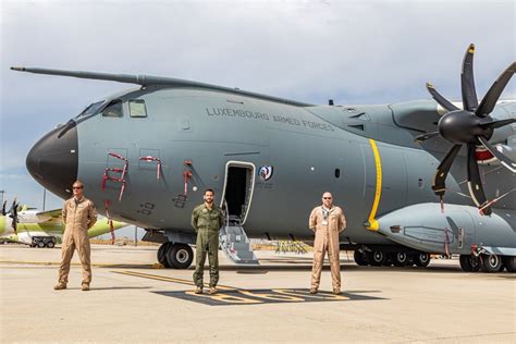 Desarrollo Defensa Y Tecnologia Belica Airbus Entrega Un A400M A Las