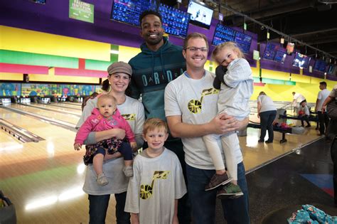 Hoops For Troops with Jeff Green and Georges Niang Photo Gallery | NBA.com