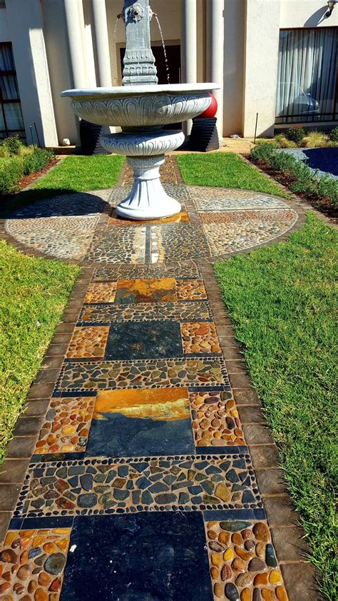 21 Diy Pebble Mosaic Stones Garden Path Ideas To Try This Year