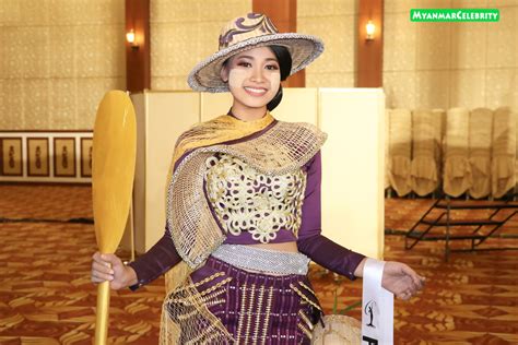 Myanmar National Costume / Why Miss Universe Myanmar Thuzar Wint Lwin ...