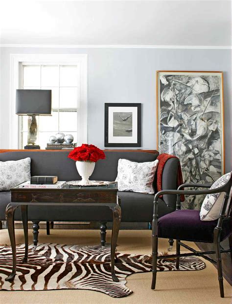 Living Room Gray Walls Black Trim