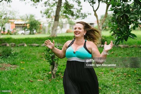 Body Positive Woman High-Res Stock Photo - Getty Images