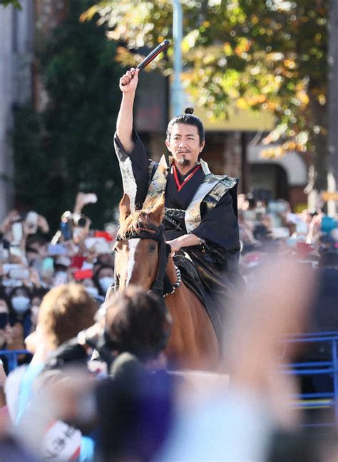 木村拓哉 「ぎふ信長まつり」の成功に感謝 映画スタッフ再集結で信長に「感謝しかありません」― スポニチ Sponichi Annex 芸能