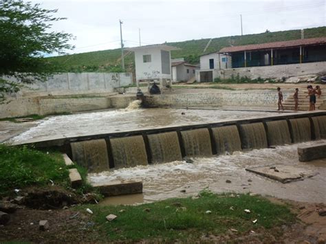 SPP NEWS Barragem Campo Grande em São Paulo do Potengi começa a sangrar