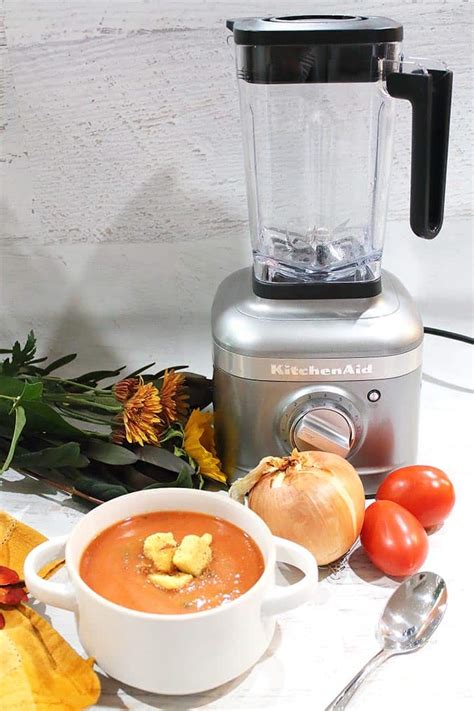 Easy Blender Tomato Basil Soup - 2 Cookin' Mamas