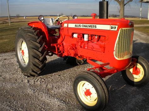 AC Allis Chalmers D17 tractor for sale