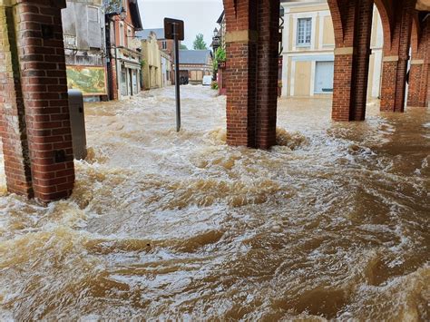 Inondations Dans L Orne Les Photos Impressionnantes Du Sap En Auge