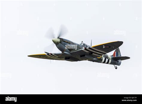 spitfire pr xix  res stock photography  images alamy