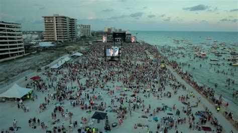 Kenny Chesney Beach Concert Cmt Tv Premiere Youtube