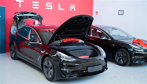 Bildergalerie Tesla Liefert Das Model 3 In Deutschland Aus Teslamag De