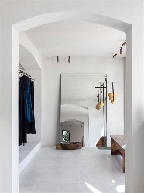 NOEMA STORE - Leda Athanasopoulou