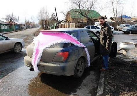 April Fool's Day - Car Pranks - Duaria