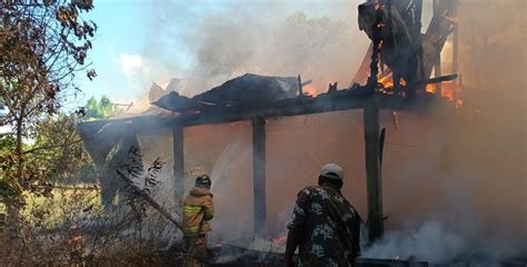 Incendio Consume Casa Y Deja En La Calle A Nueve Personas En La