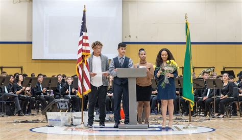 Federal Way Students Honor Veterans At Decatur High School Federal