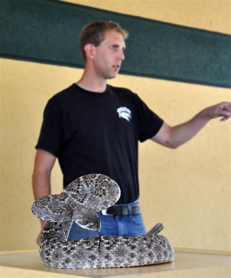 snake handling | reptile show | Reptile Gardens