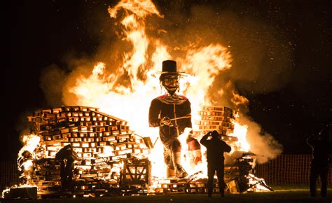 GUY FAWKES NIGHT REINO UNIDO El Baúl EL MUNDO