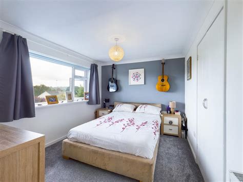 Bedroom Property For Sale In Arden Road Furnace Green