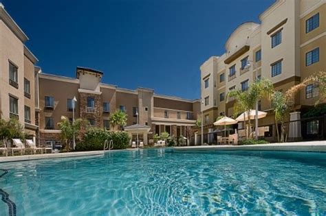 Holiday Inn Express & Staybridge Suites, Glendale, AZ | Holiday inn ...