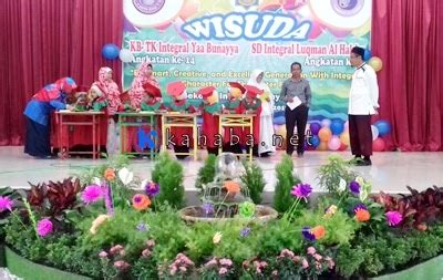 TK Yaa Bunayya Dan SD Integral Lukman Al Hakim Wisuda 69 Siswa