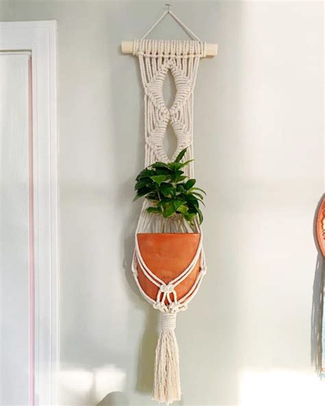 32 Easy Macramé Plant Hanger Patterns • Made From Yarn