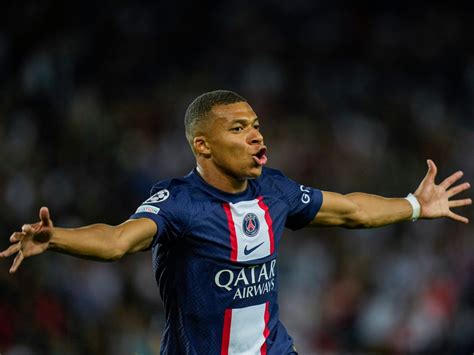 Mbappé es el futbolista mejor pagado del mundo