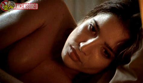 Naked Lucía Jiménez in Jugar a matar