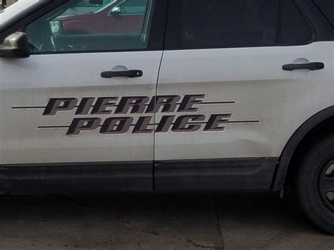 Pierre Man Arrested After Tussle With Pierre Police Officer Kccr Am