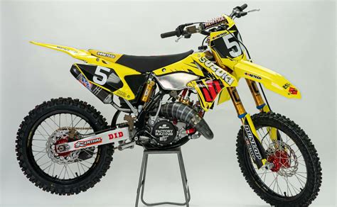 Bike Builds: James Harris' 2007 RM125 | Dirtbike Rider