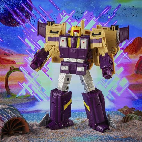 Transformers Toys Generations Legacy Series Leader Blitzwing Triple