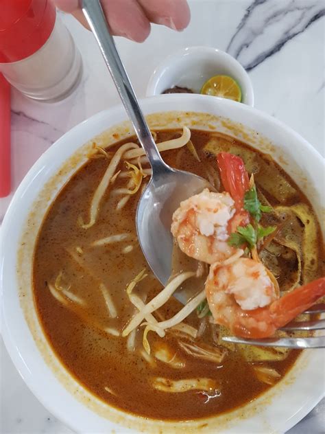 青蛙生活點滴 Froggy s Bits of Life 砂劳越叻沙 Sarawak Laksa 烤面包 半熟蛋 鸳鸯 Toast