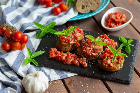 Bruschetta Mit Tomaten Und Balsamico Rezepte Suchen