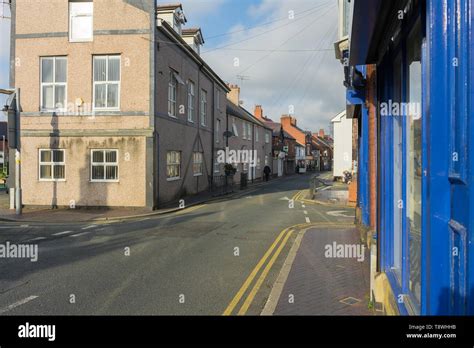 Rhosllanerchrugog, NORTH WALES, TOWN, HIGH STREET Stock Photo - Alamy